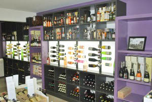 présentation vins dans cave oenophil